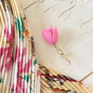 Pembe Lale Broş Fular Kombin (70*70cm)