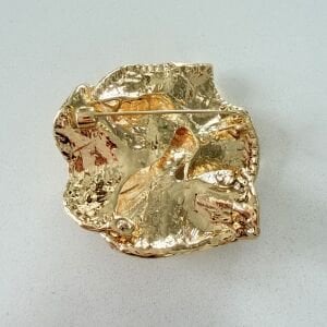 Taş Detaylı Gold Gül Broş