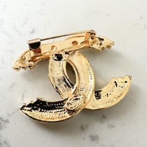 Marka Model Broş Orta Boy 14