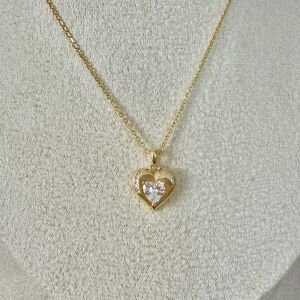 Özel Seri Taş Detaylı Kalp Kolye