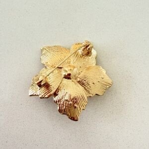 İnci Taş Detaylı Gold Çiçek Broş