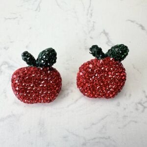 Kırmızı Taşlı Elma Küpe