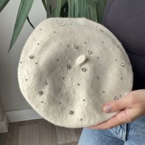 Taşlı Ekru Ressam Bere