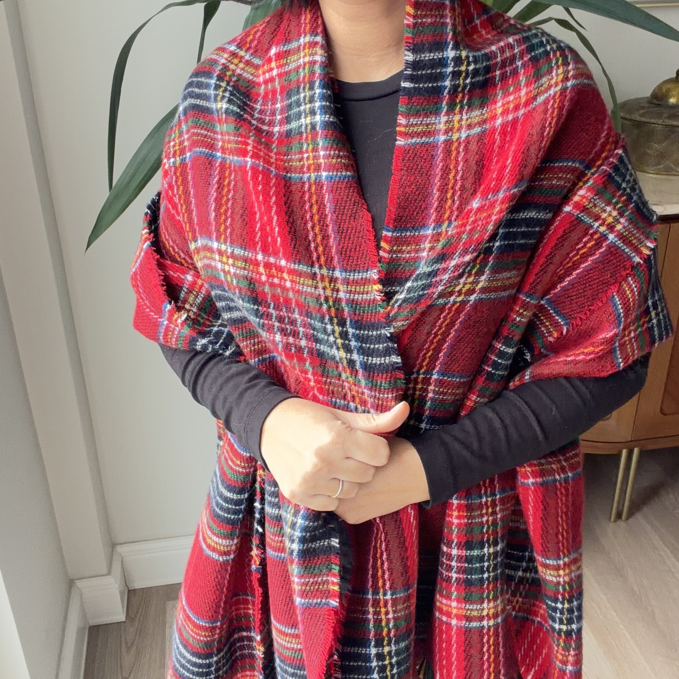 Kırmızı Ekose Püsküllü Puf Şal