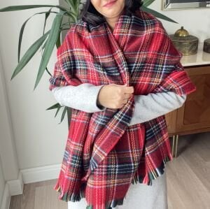 Kırmızı Ekose Püsküllü Puf Şal
