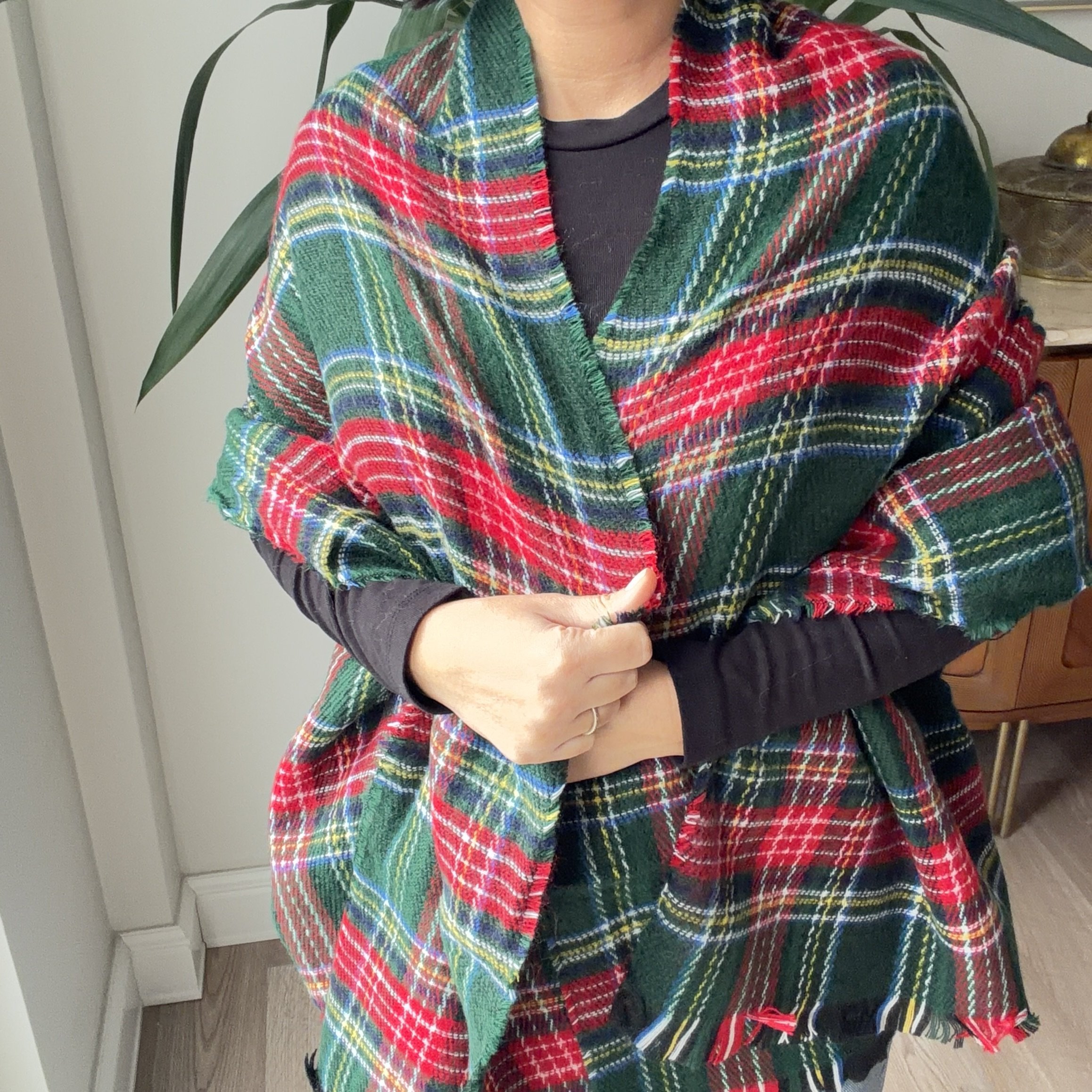 Yeşil Ekose Püsküllü Puf Şal