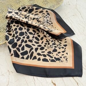 Leopar Desenli İpek Saten Fular (70*70cm)