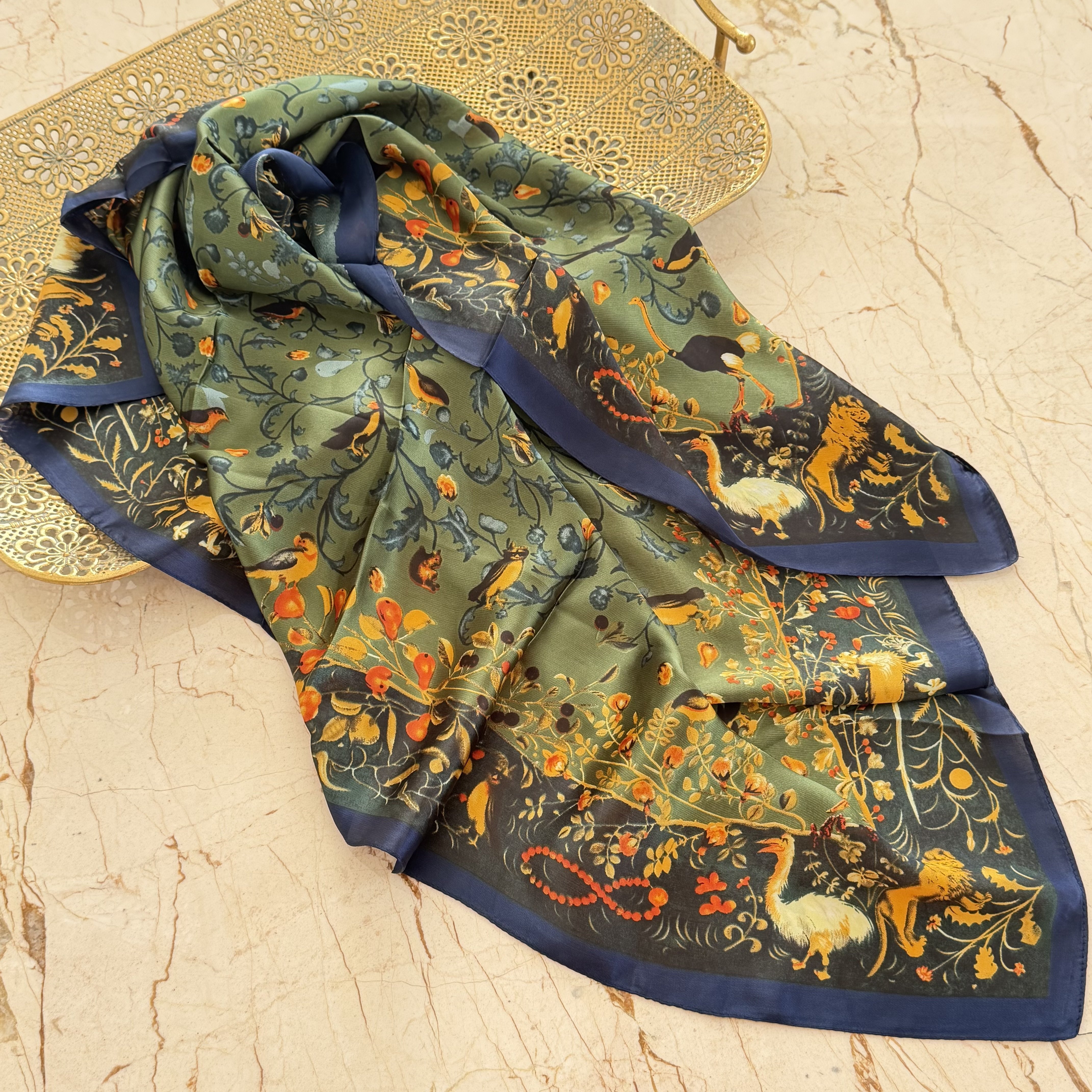 Hayvan Desenli İpek Saten Fular (90*90cm)