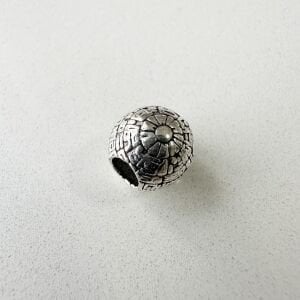 Top Charm