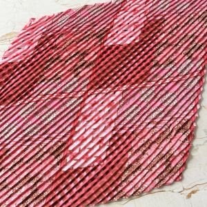 Kırmızı Papatya Broş Pliseli İpek Saten Fular Kombin