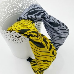 Zebra Desenli Bandana Taç