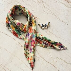 Renkli Kelebek Broş Pliseli İpek Saten Fular Kombin