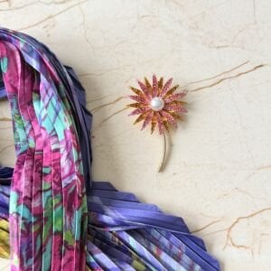 Çiçek Broş Pliseli İpek Saten Fular Kombin