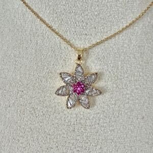 Altın Kaplama Kristal Taşlı Çiçek Kolye