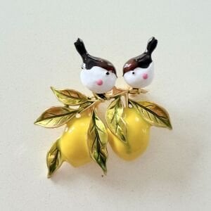 Limon Dalında Kuşlar Broş