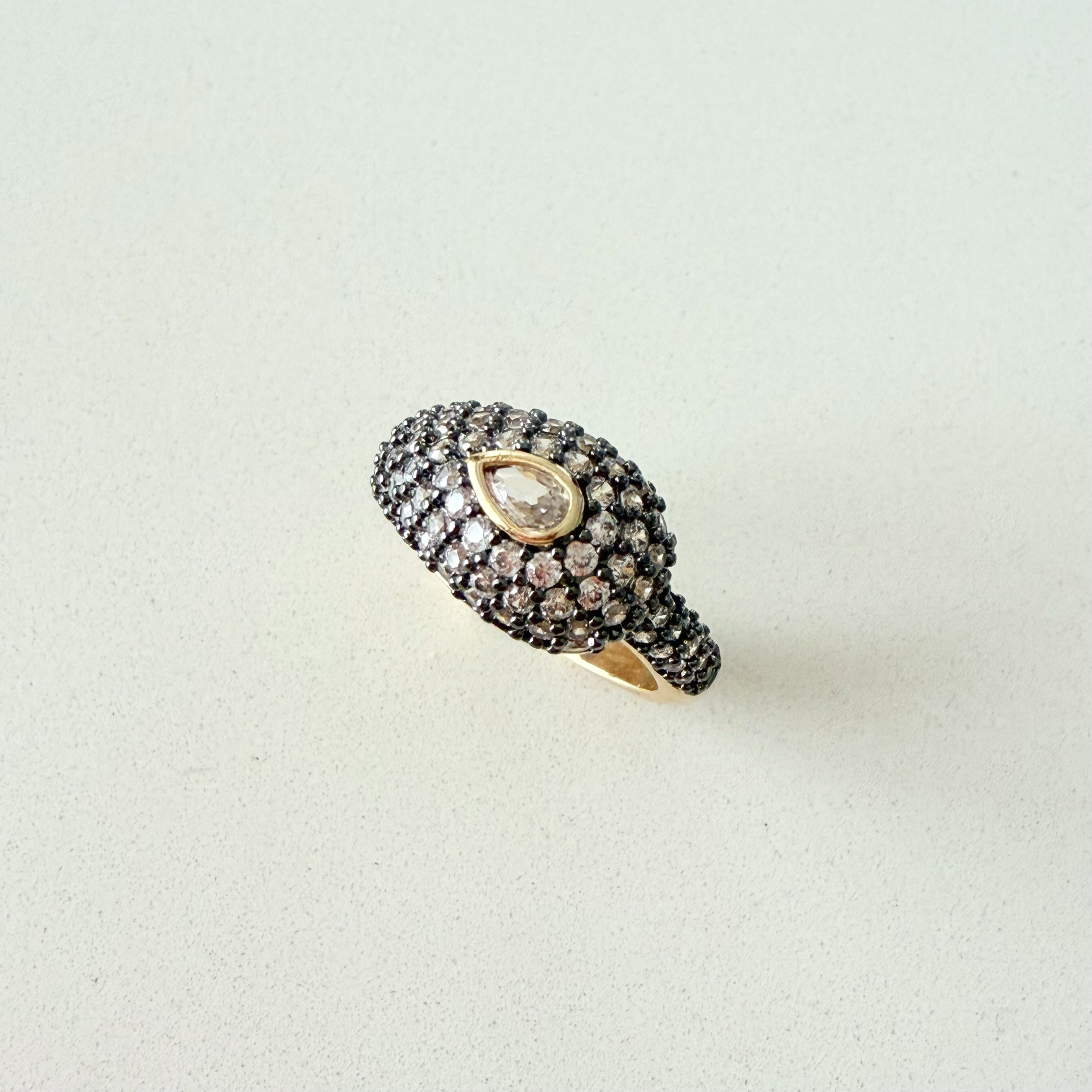 Altın Kaplama Damla Formda Taşlı Yüzük