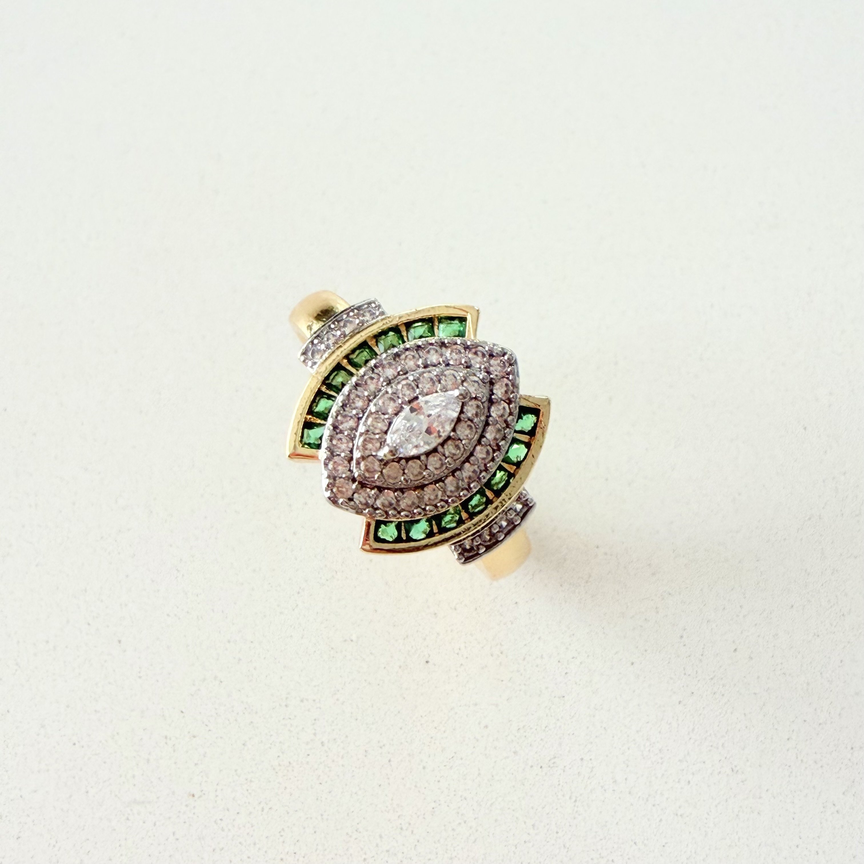 Altın Kaplama Yeşil Beyaz Taşlı Yüzük