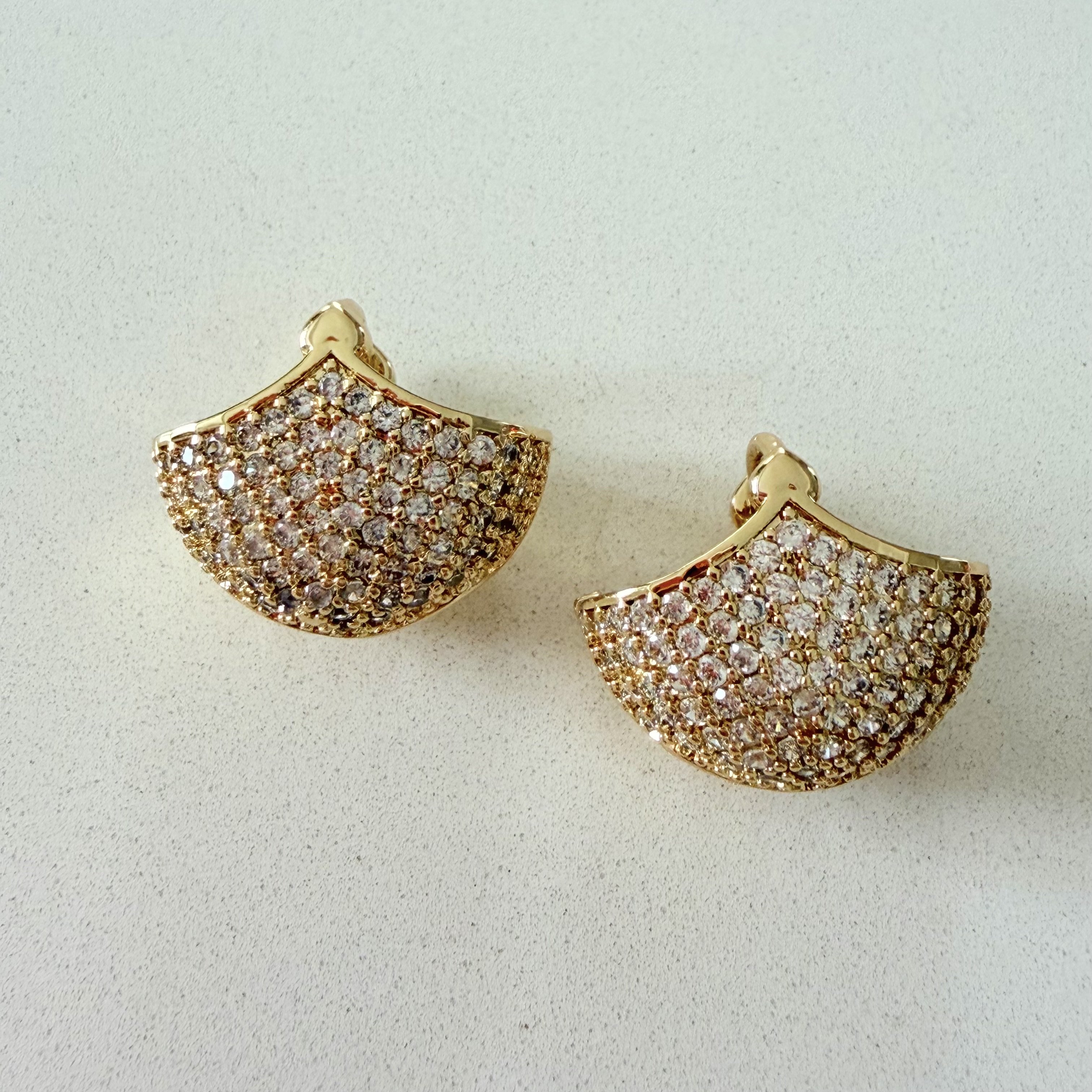 Altın Kaplama Taşlı Sepet Küpe