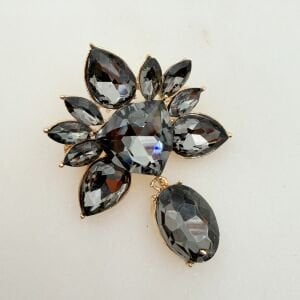 Gri Kristal Taşlı Gold Broş
