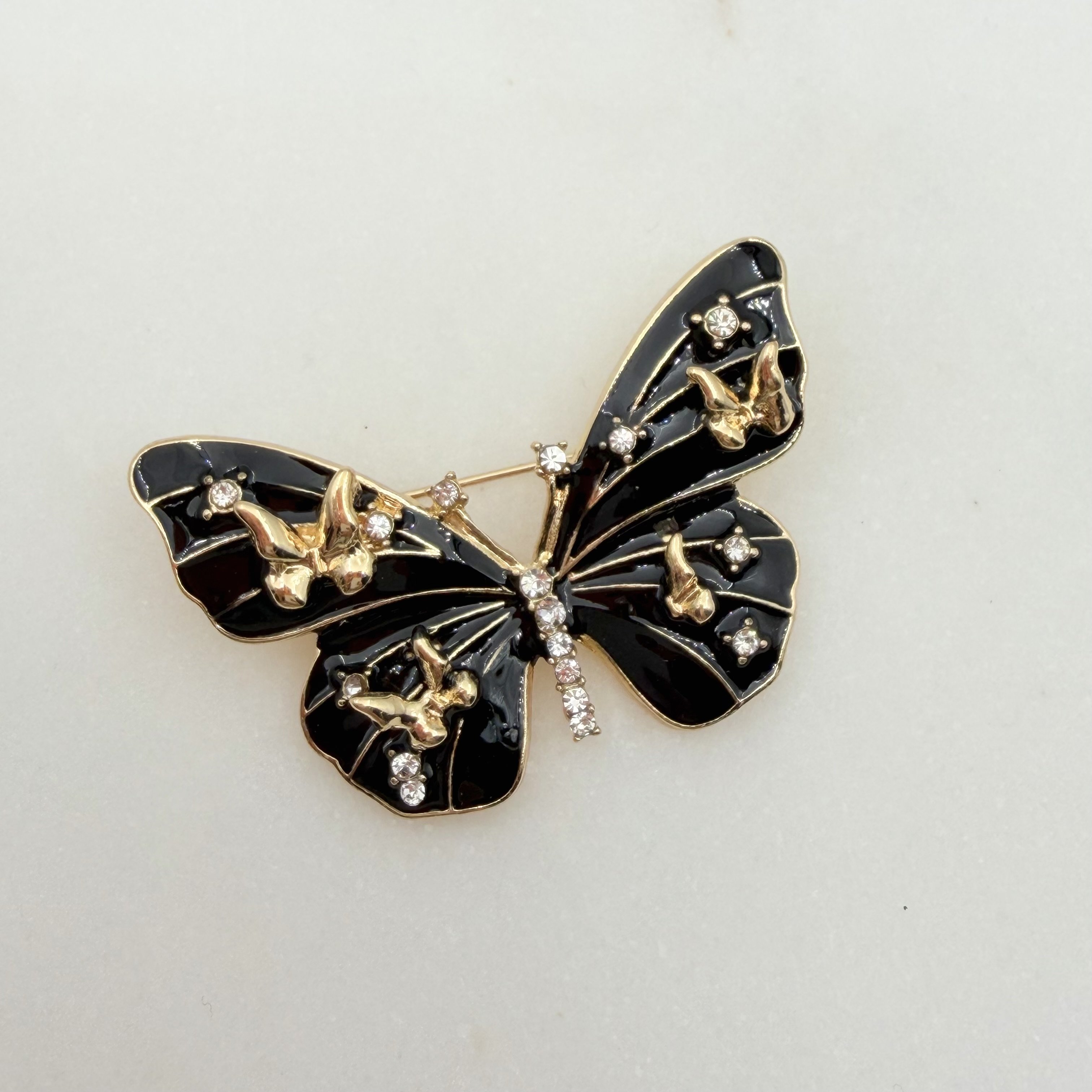 Siyah Mineli Kelebek Broş