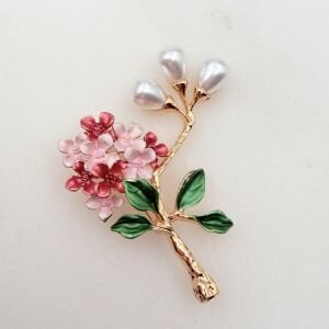 İnci Detaylı Pembe Ortanca Çiçeği Broş