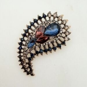 Kristal Taşlı Damla Form Broş