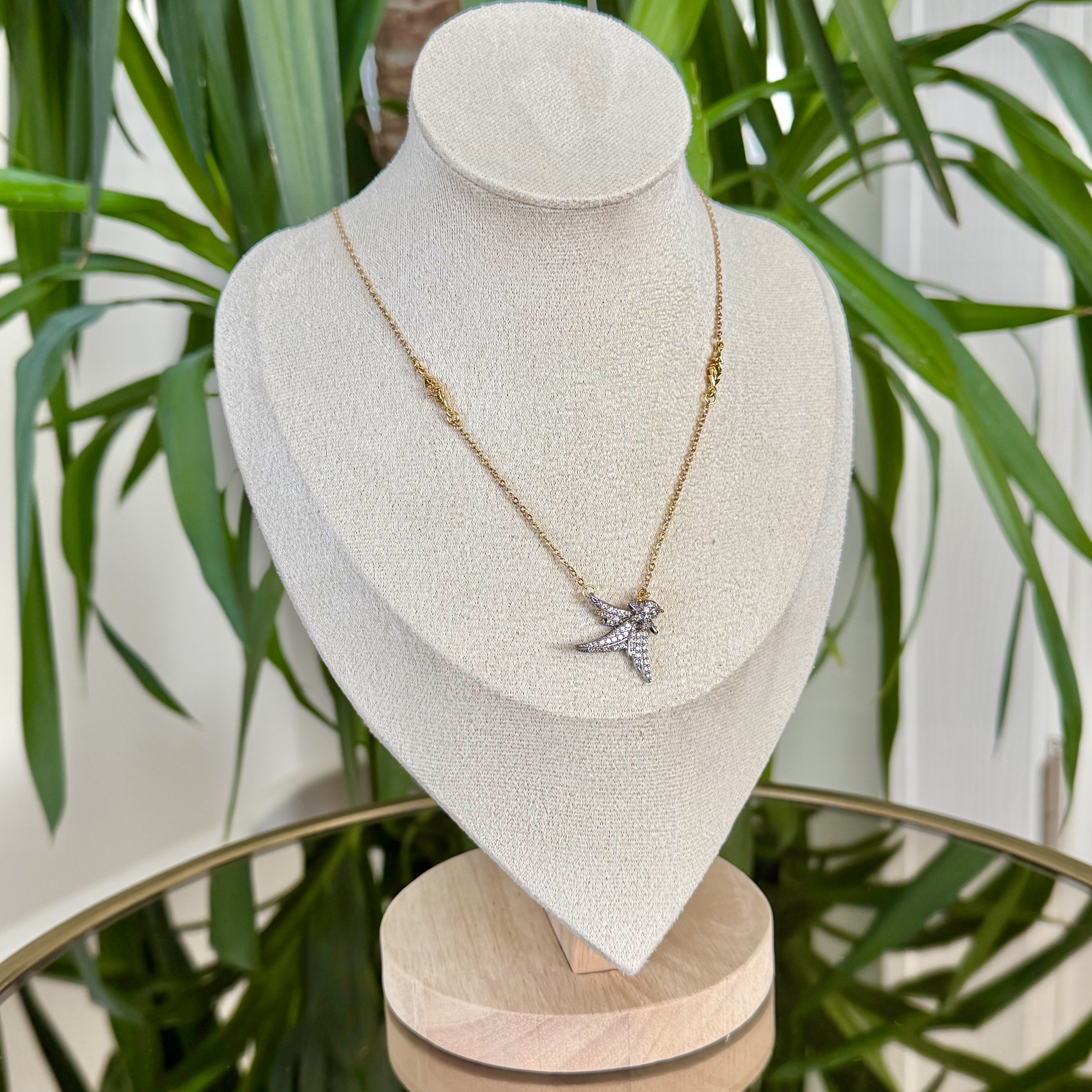 Altın Kaplama Marka Model Taşlı Kuş Kolye