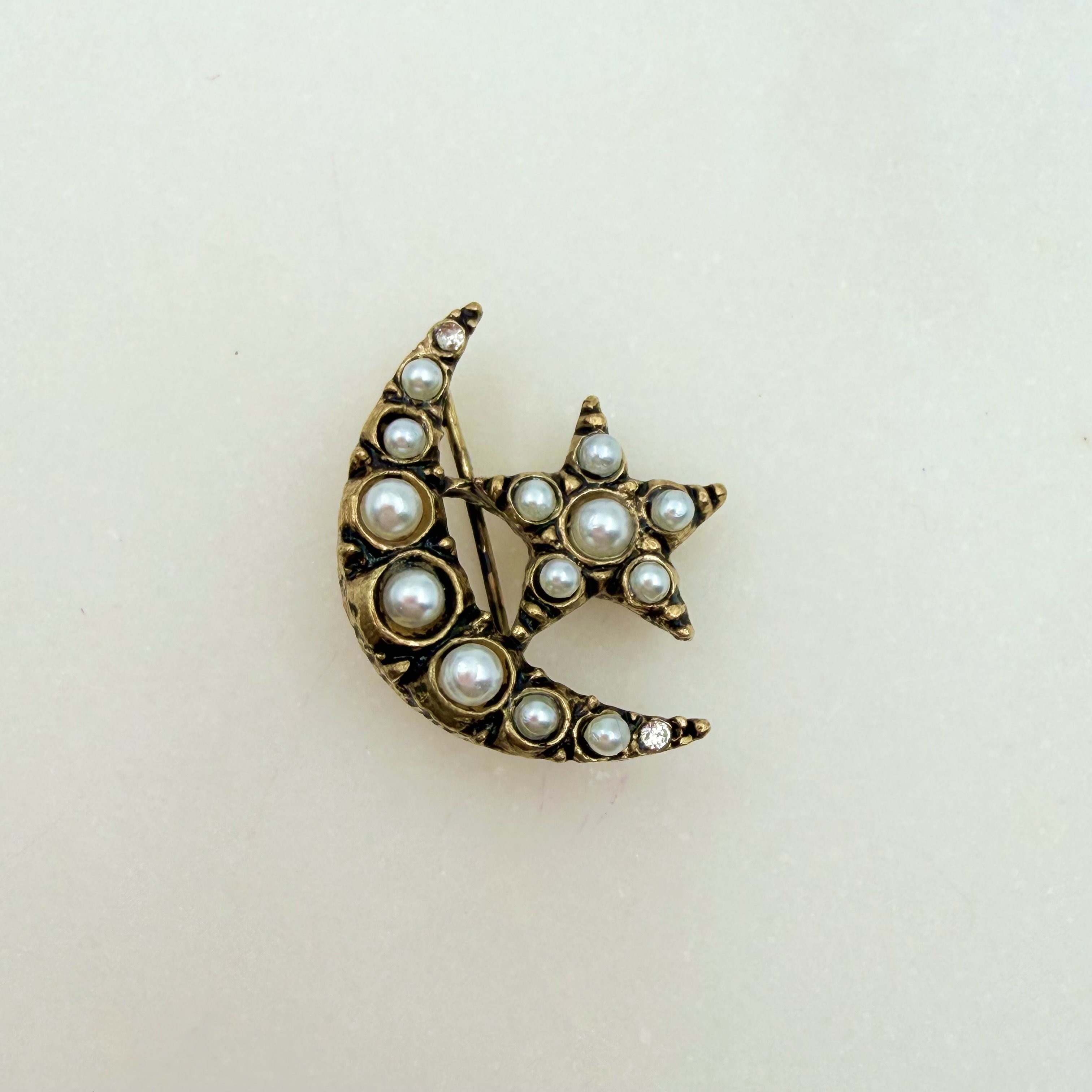 İnci Detaylı İnce Ay Yıldız Broş