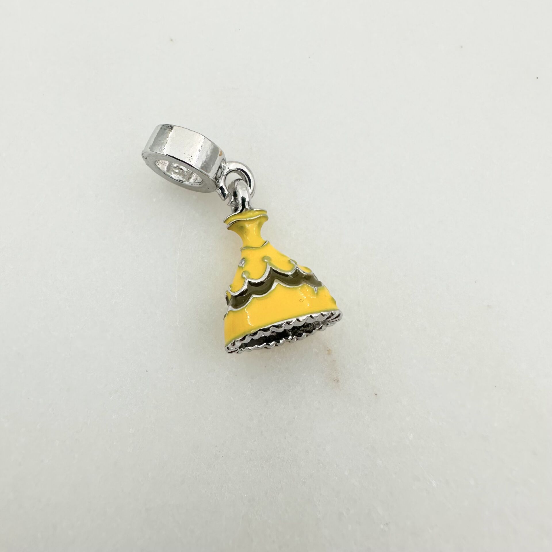 Sarı Elbise Charm