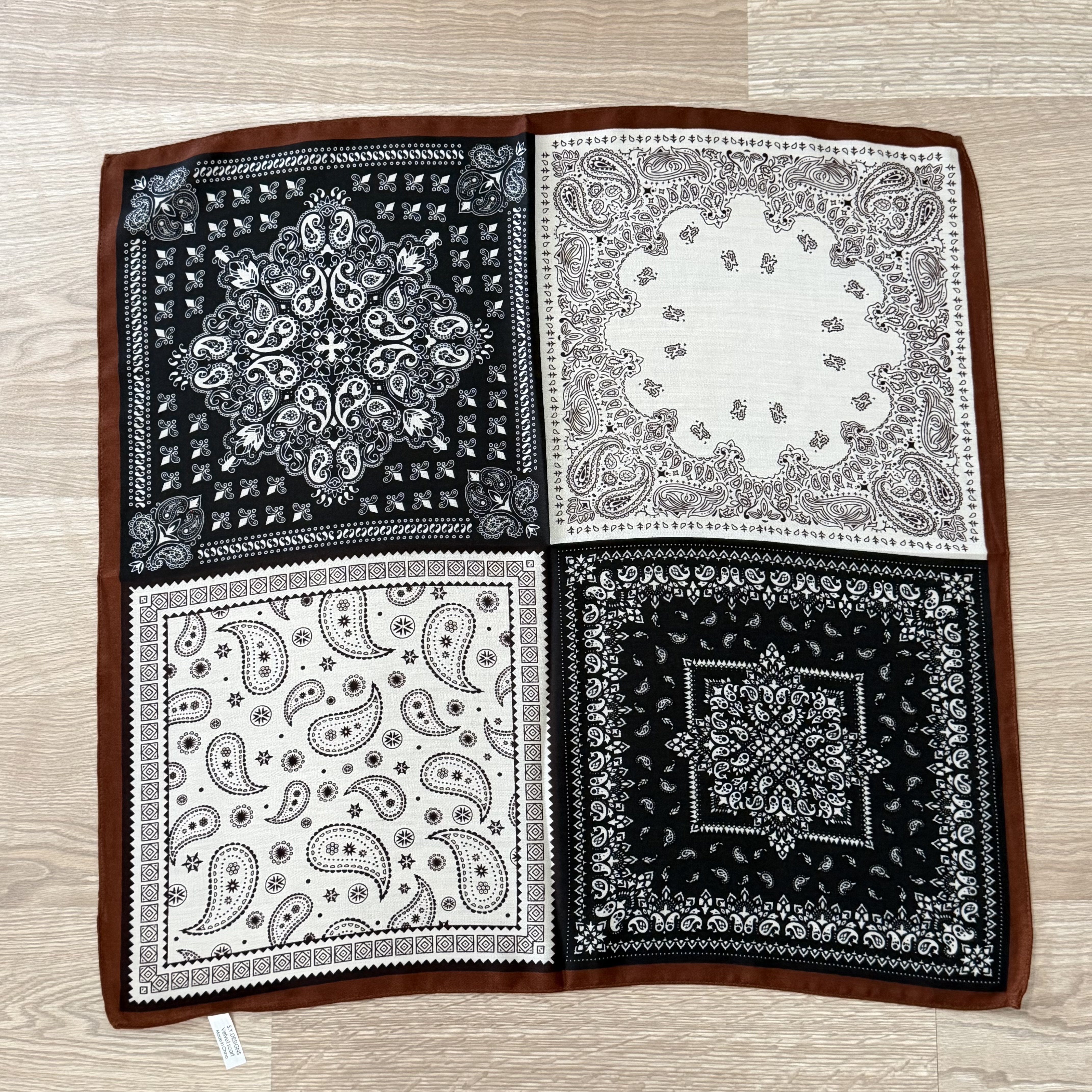 Dilimli Kahverengi Desenli Pamuklu Fular 70*70cm