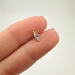 Taşlı Tragus Küpe