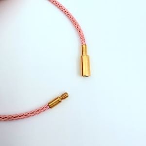 Çelik Vidalı Pembe İp Bileklik -19cm-