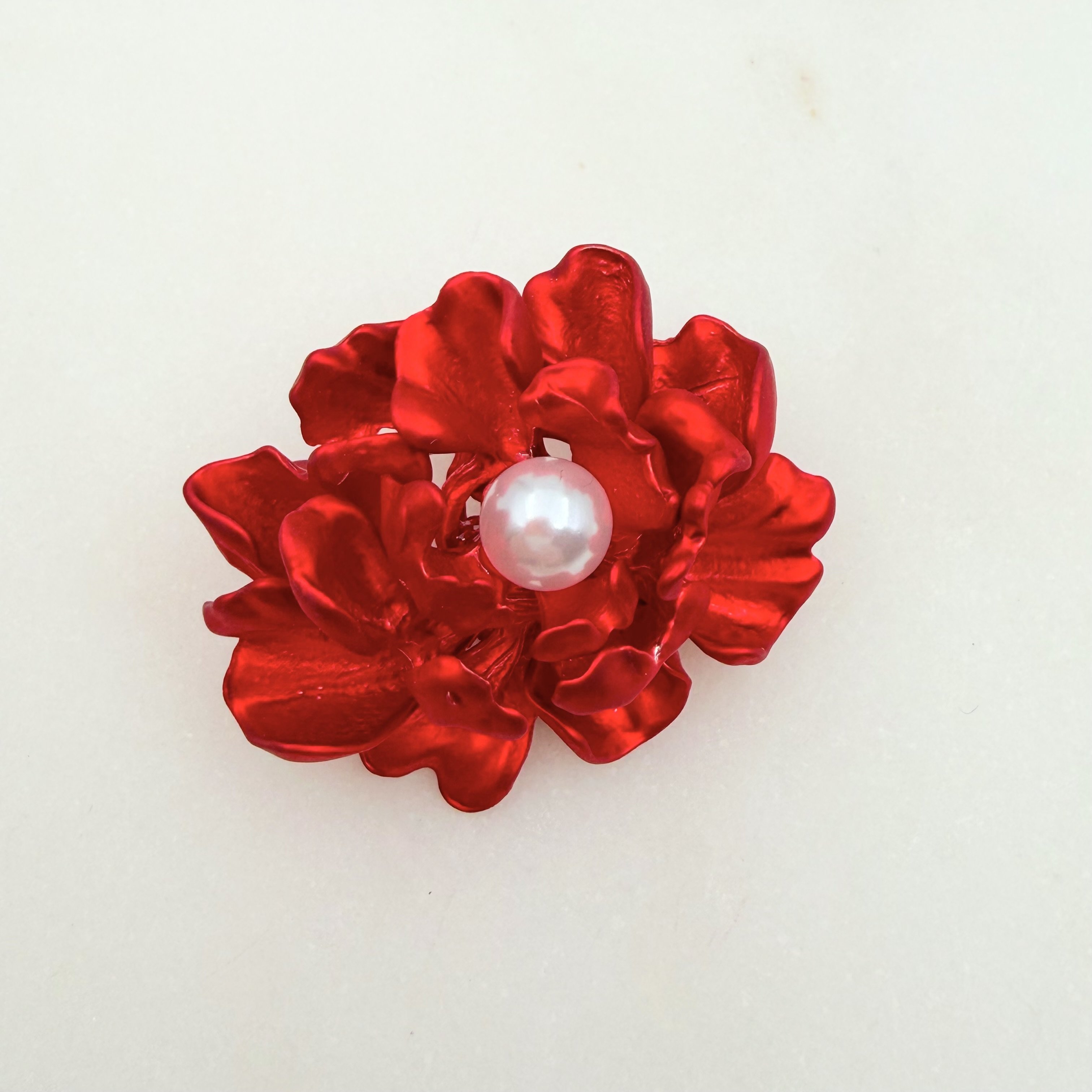 Kırmızı Karanfil Broş