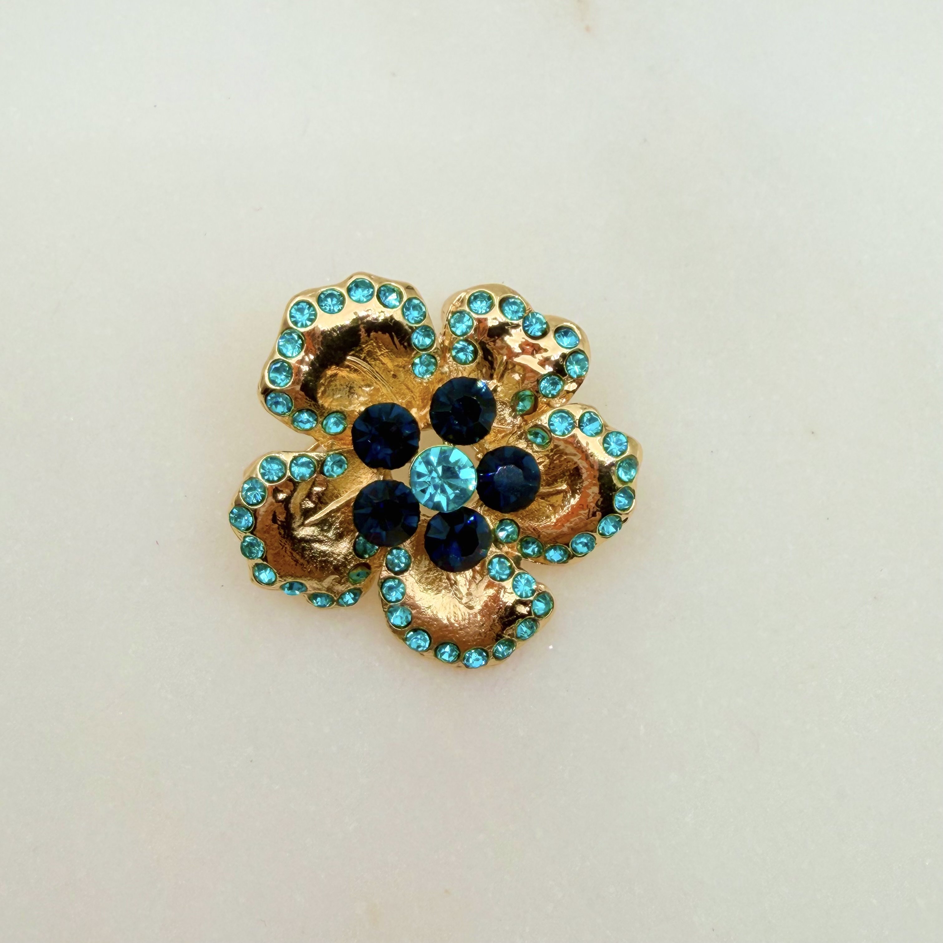 Mavi Taşlı Çiçek Broş