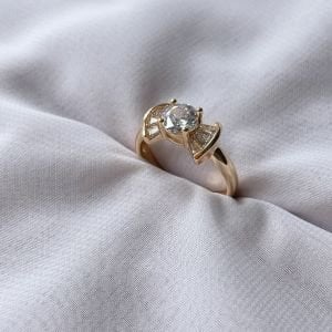 Fiyonk Tektaş Yüzük