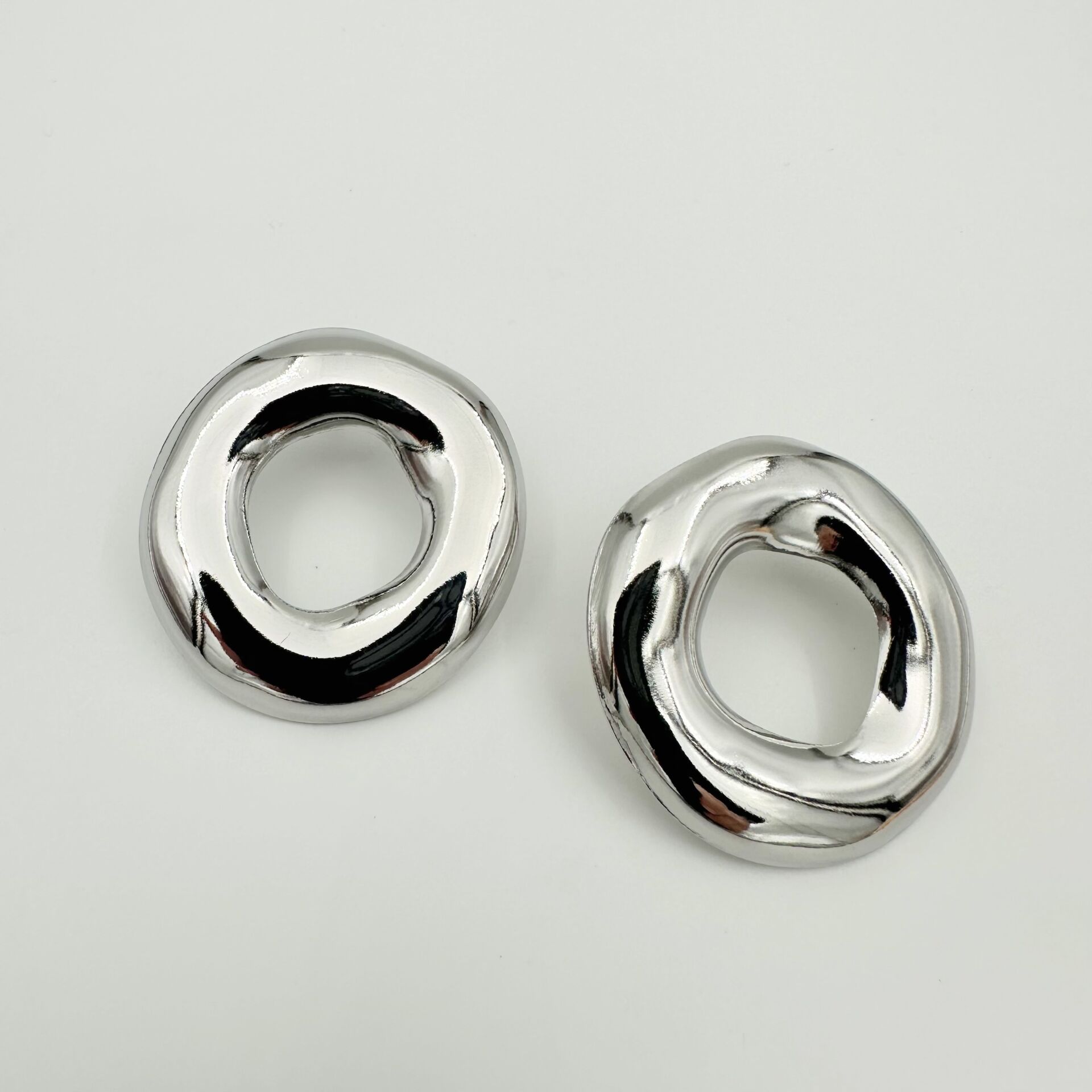 Altın Kaplama Silver İçi Boş Halka Küpe