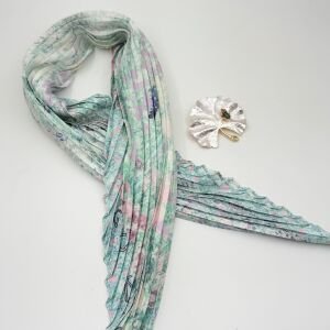 Pastel Tonlarda Fular Kombin