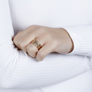 Kendinden Desenli Yüzük