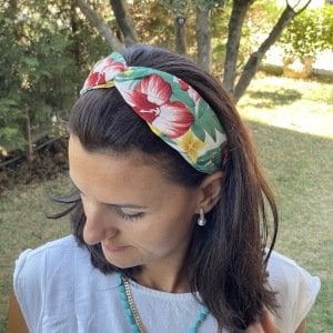 İri Çiçek Desenli Bandana Taç
