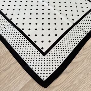 Siyah Puantiyeli İpek Saten Fular (70*70cm)