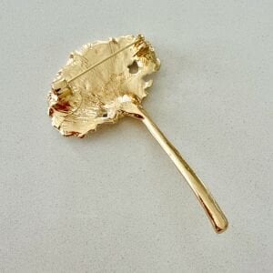 Beyaz Karanfil Broş