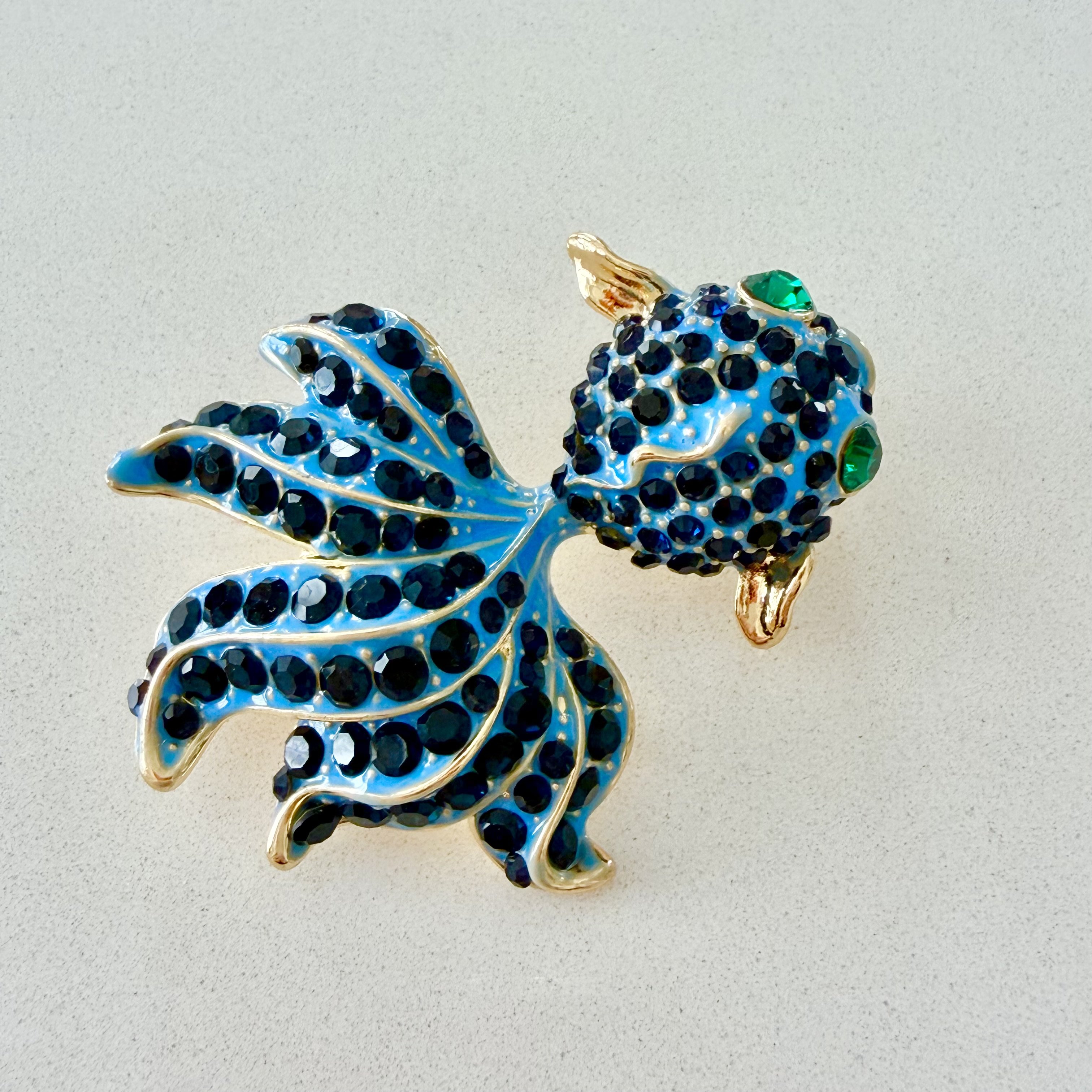 Taşlı Balık Broş