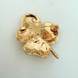 İnci Detaylı Gold Yonca Broş