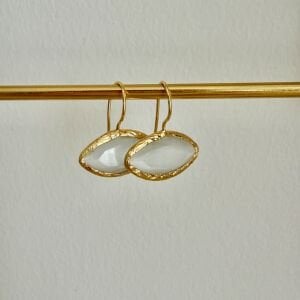 Altın Kaplama Badem Form Kedi Gözü Taşlı Küpe