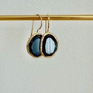 Altın Kaplama Asimetrik Kedigözü Taşlı Küpe