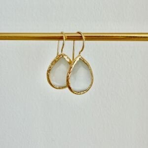 Altın Kaplama Damla Formda Kedigözü Taşlı Küpe