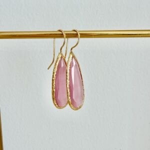 Altın Kaplama Uzun Formda Damla Kedigözü Taşlı Küpe