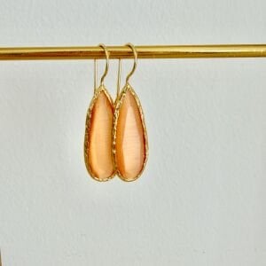 Altın Kaplama Uzun Formda Damla Kedigözü Taşlı Küpe