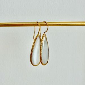 Altın Kaplama Uzun Formda Damla Kedigözü Taşlı Küpe