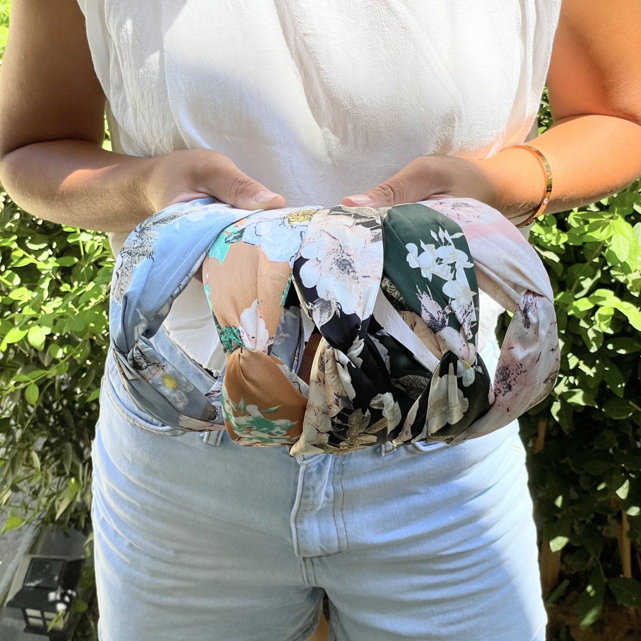 Açelya Desenli Bandana Taç
